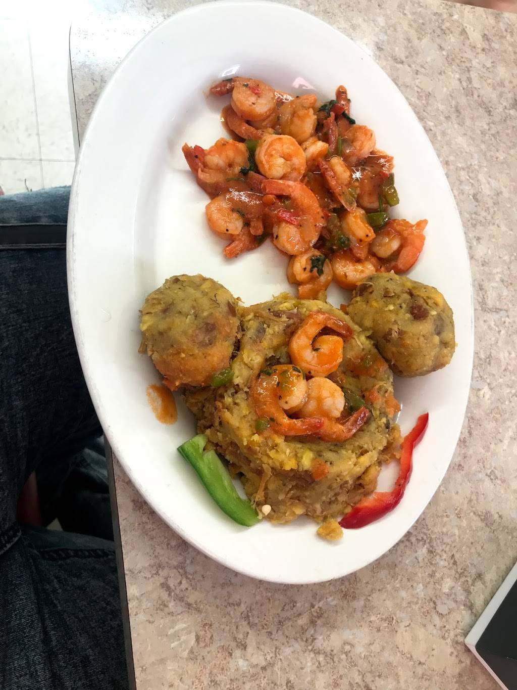 Sazón latino | restaurant | 129 Broadway St, Chicopee, MA 01020, USA | 4133313938 OR +1 413-331-3938