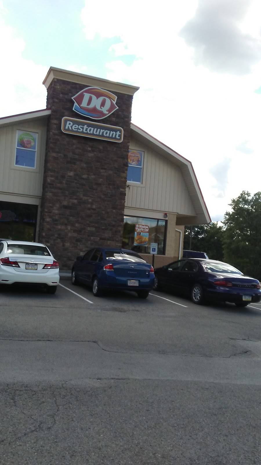 Dairy Queen Grill & Chill | restaurant | 2700 Ellwood Rd, New Castle, PA 16101, USA | 7246522744 OR +1 724-652-2744