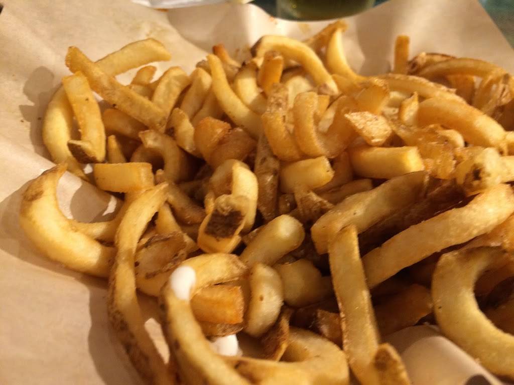 Hooters | restaurant | 2288 N Roan St, Johnson City, TN 37601, USA | 4236101484 OR +1 423-610-1484