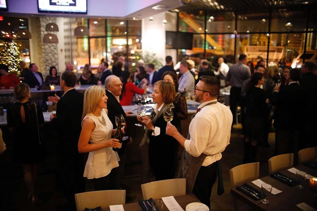 Salt on Mass | restaurant | 505 Massachusetts Ave, Indianapolis, IN 46204, USA | 3176386565 OR +1 317-638-6565