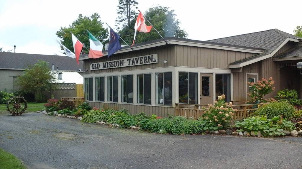 Old Mission Tavern | restaurant | 17015 Center Rd, Traverse City, MI 49686, USA | 2312237280 OR +1 231-223-7280