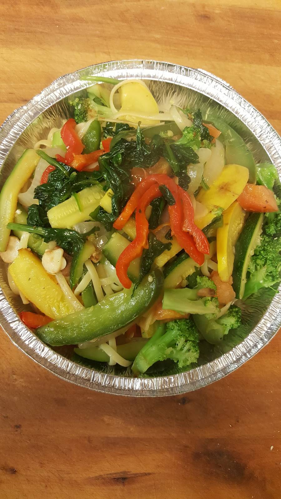 Family Pizzeria | meal takeaway | 130 Mill Rd, Valley Stream, NY 11581, USA | 5163741862 OR +1 516-374-1862