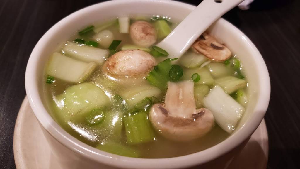 Chi Dim Sum | restaurant | 2425 Yonge St, Toronto, ON M4P 2E7, Canada | 4164831812 OR +1 416-483-1812