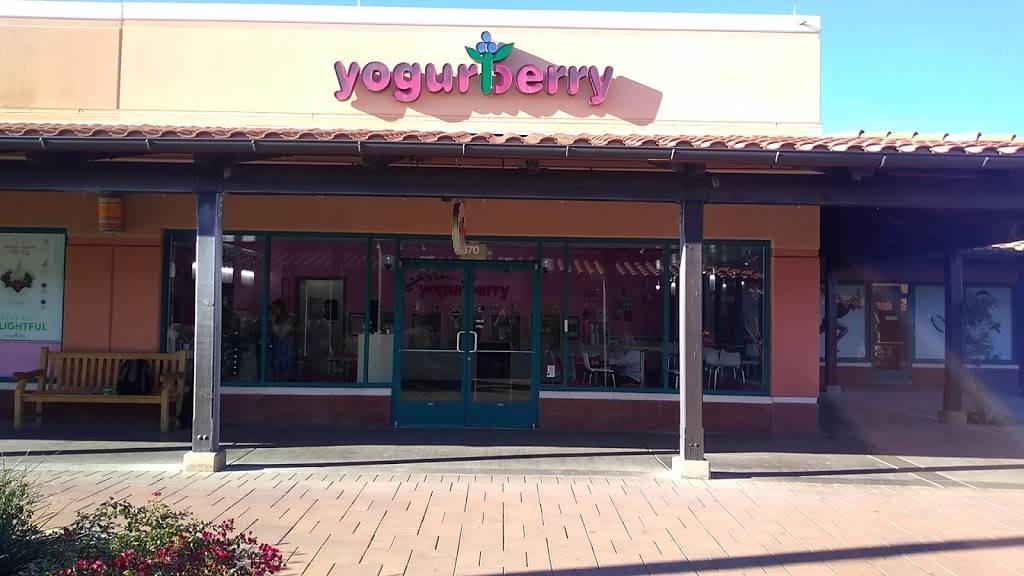 Yogurberry | restaurant | 4250 W Anthem Way # 370, Anthem, AZ 85086, USA | 6237925660 OR +1 623-792-5660