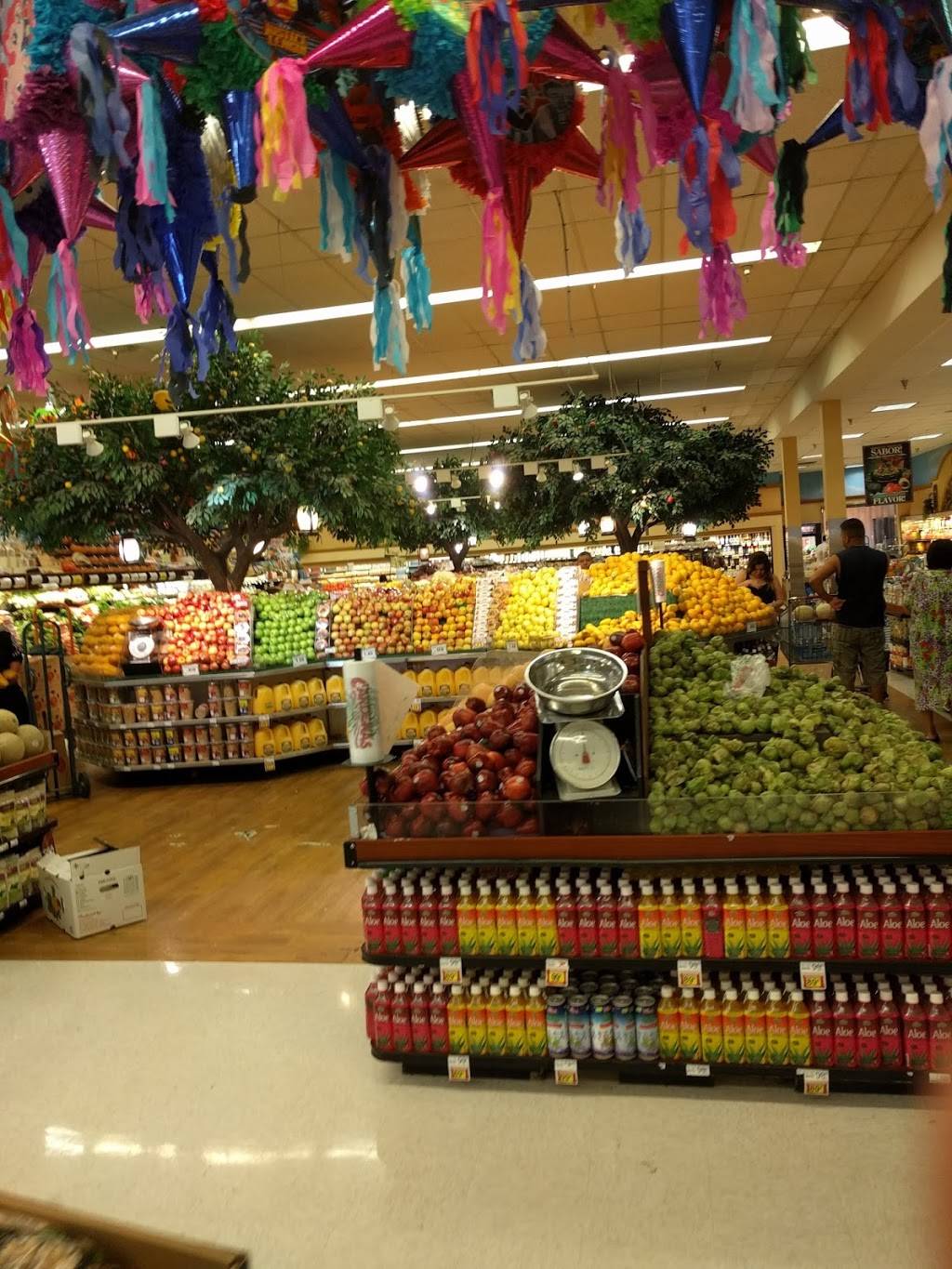 Cardenas Markets | bakery | 140 W 40th St, San Bernardino, CA 92407, USA | 9097269000 OR +1 909-726-9000