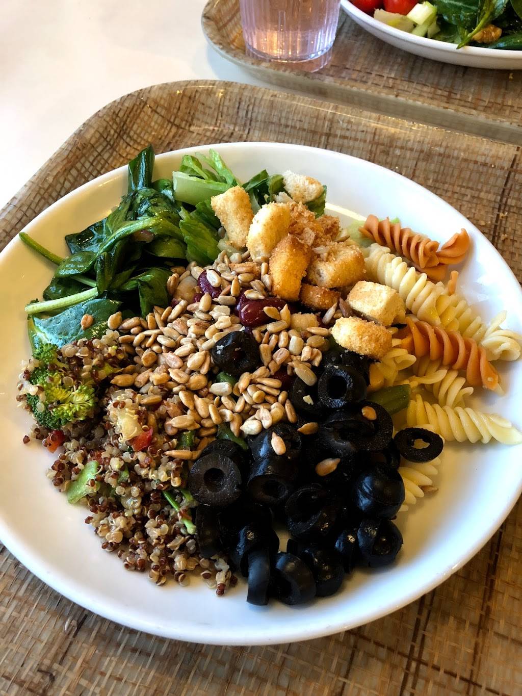 Souplantation | restaurant | 19801 Rinaldi St, Northridge, CA 91326, USA | 8183633027 OR +1 818-363-3027