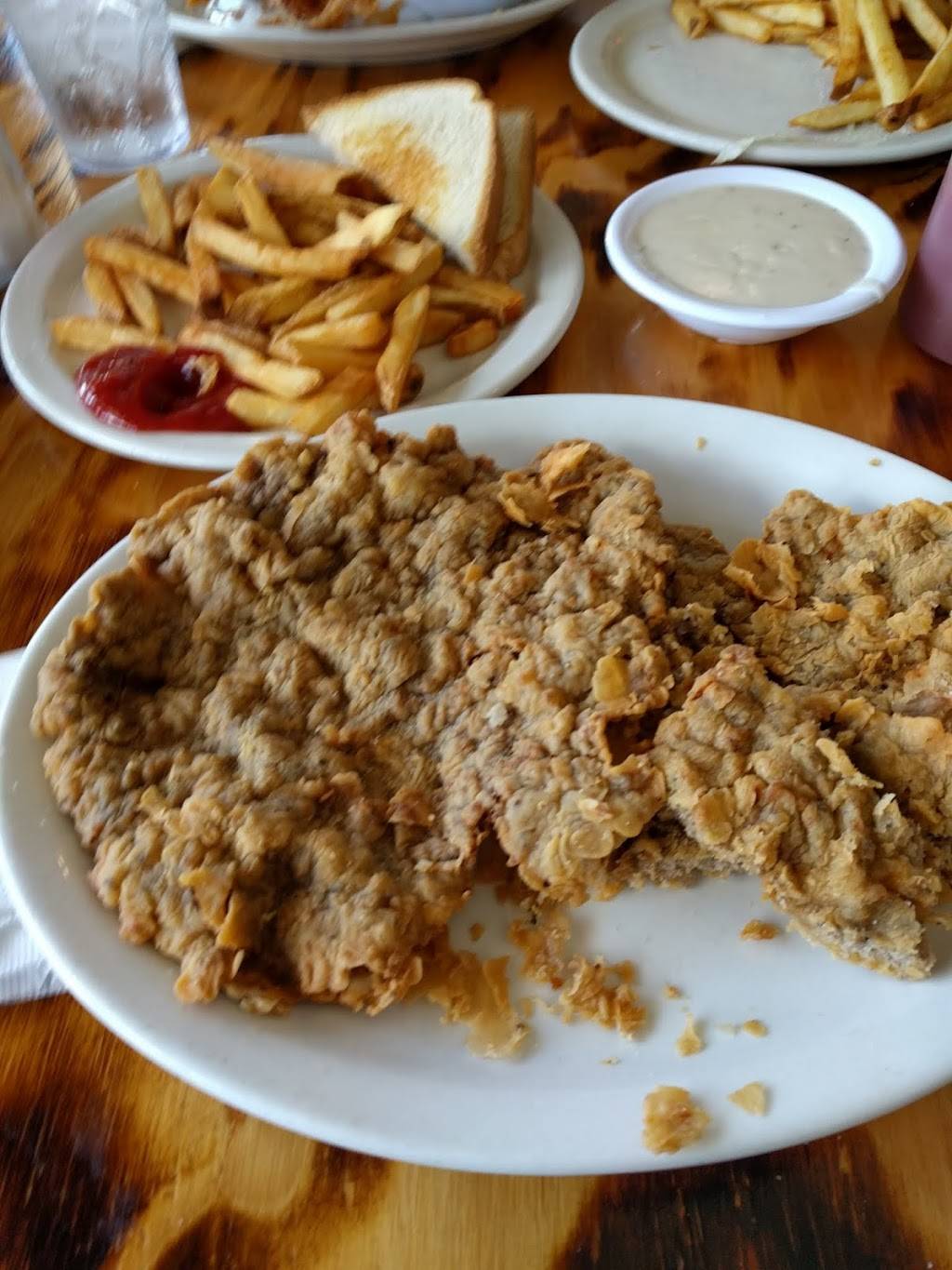 Sodolaks Original Country Inn | restaurant | 9687 FM 60, Snook, TX 77878, USA | 9792726002 OR +1 979-272-6002