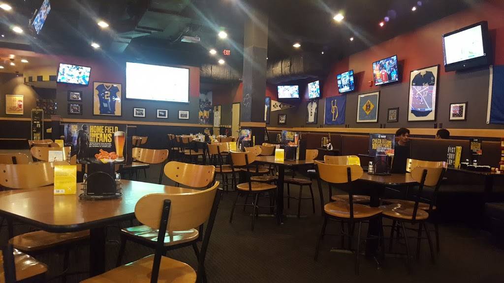 Buffalo Wild Wings | restaurant | 100 Elkton Rd, Newark, DE 19711, USA | 3027313145 OR +1 302-731-3145