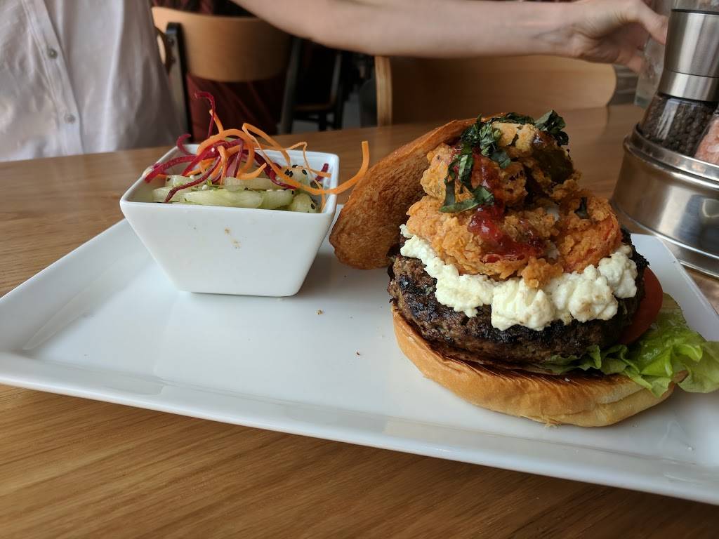 The Cowfish Sushi Burger Bar | restaurant | 105 Summit Blvd, Birmingham, AL 35243, USA | 2059673600 OR +1 205-967-3600