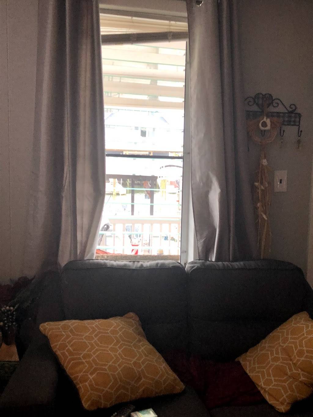 Canal Side Boat Rentals | restaurant | 1710 Delaware Ave A, North Wildwood, NJ 08260, USA | 6095227676 OR +1 609-522-7676