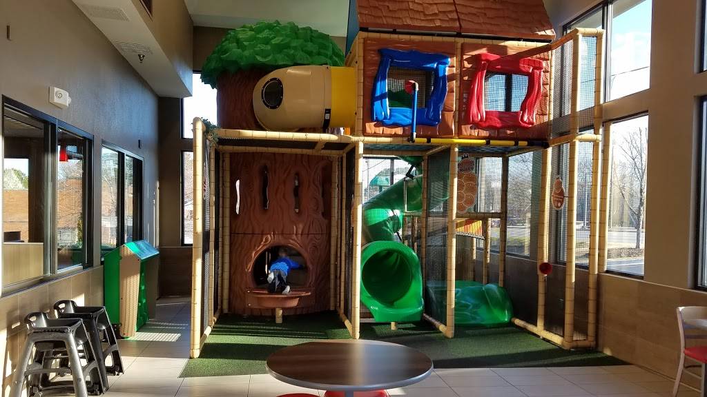 Burger King | restaurant | 9590 Main St, Woodstock, GA 30188, USA | 6783356990 OR +1 678-335-6990