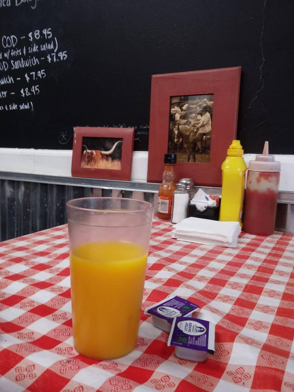 4th street cafe | restaurant | 104 S 4th St #1465, Edwardsville, KS 66111, USA | 8162174316 OR +1 816-217-4316