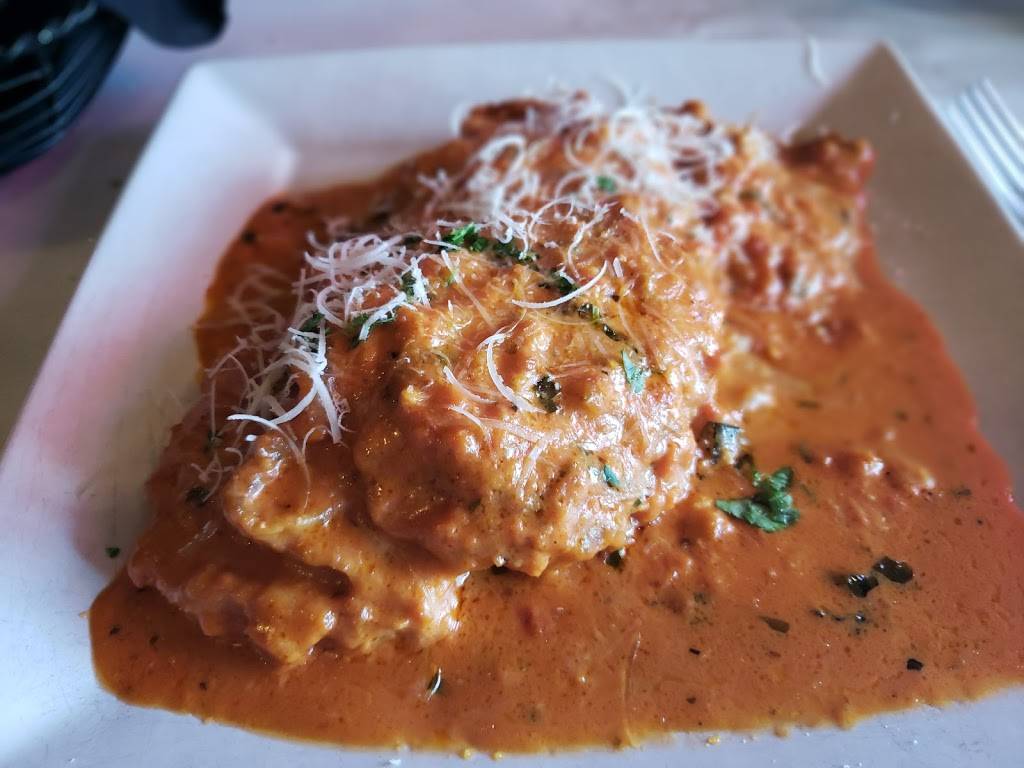 Cucina Bella | restaurant | 220 S Main St, Algonquin, IL 60102, USA | 8474582504 OR +1 847-458-2504