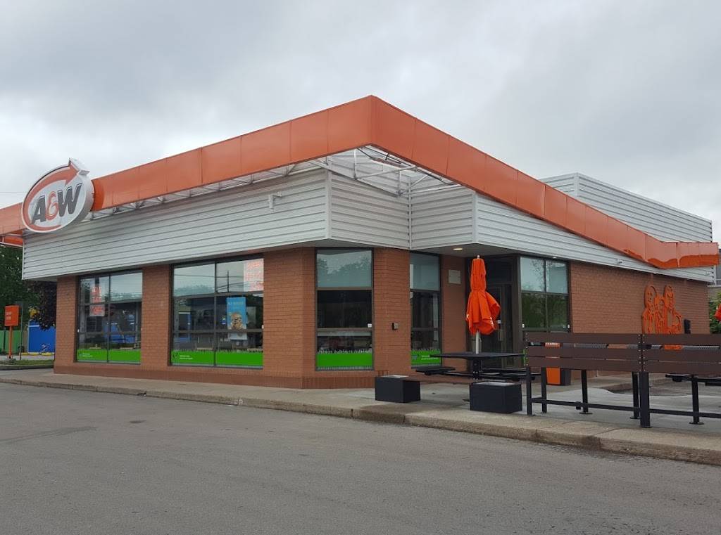 A&W Canada | restaurant | 239 St. Catherines St, Smithville, ON L0R 2A0, Canada | 2898007637 OR +1 289-800-7637