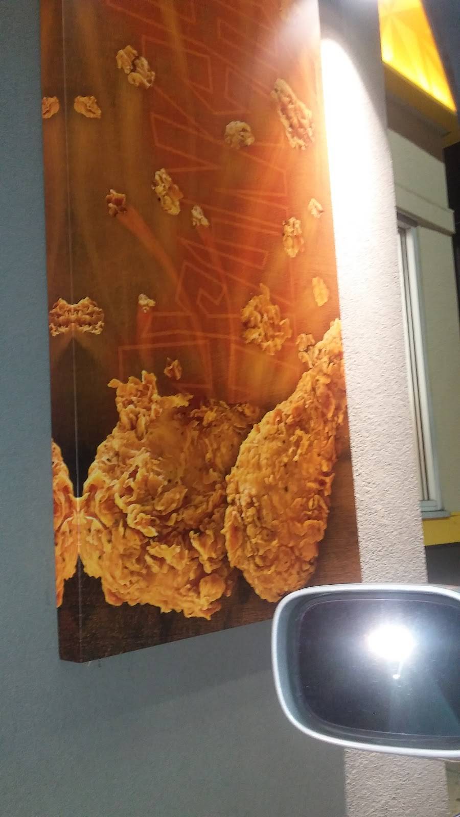 Churchs Chicken | restaurant | 2450 E South Blvd, Montgomery, AL 36116, USA | 3342802224 OR +1 334-280-2224