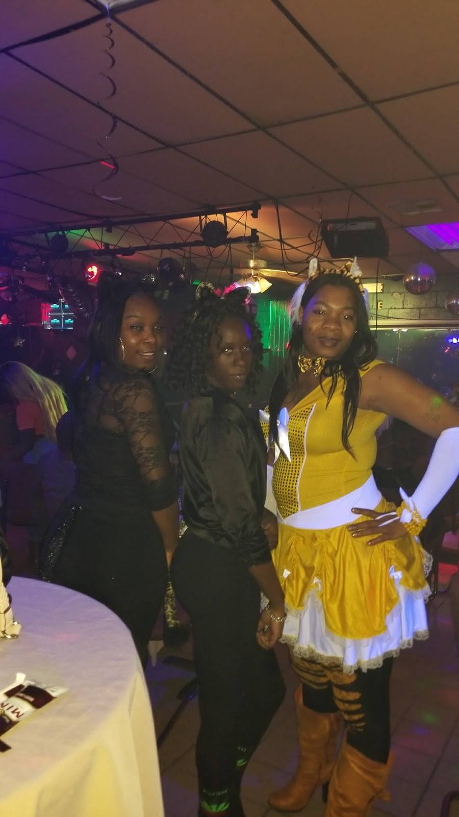 West Restaurant & Lounge | restaurant | 3430 W Capitol St # A, Jackson, MS 39209, USA | 6019487680 OR +1 601-948-7680