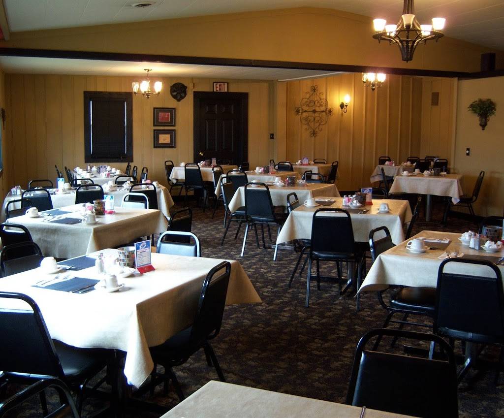Casino Supper Club | restaurant | N3233 Seier Rd, Fall River, WI 53932, USA | 9204843378 OR +1 920-484-3378