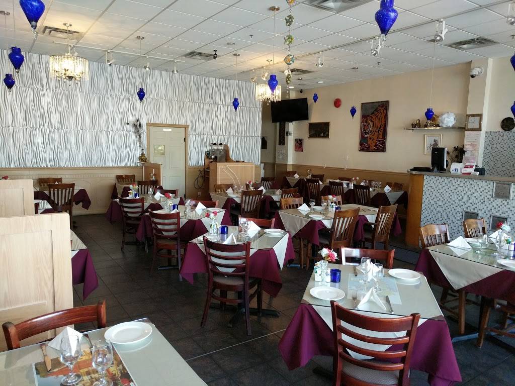Restaurant Raj Mahal | restaurant | 1404 Chemin de Saint-Jean, La Prairie, QC J5R 2L7, Canada | 4506592020 OR +1 450-659-2020