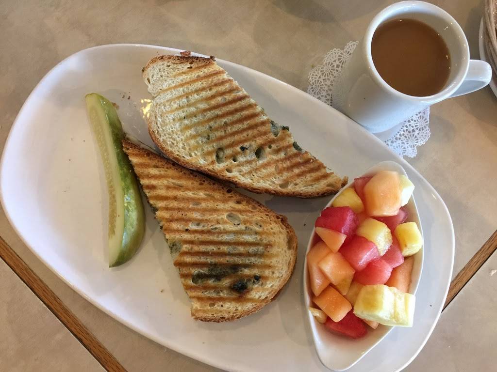 Mothers Pancake House & Restaurant | restaurant | 2290 W Galena Blvd, Aurora, IL 60506, USA | 6302642526 OR +1 630-264-2526