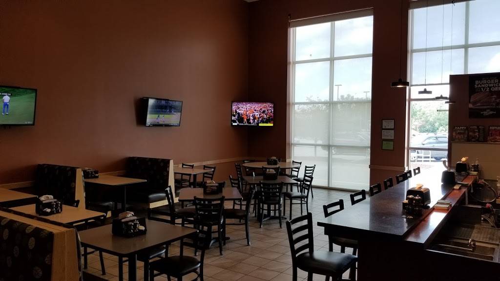 Hyvee Market Grille | restaurant | 0824351015, Muscatine, IA 52761, USA | 5632642219 OR +1 563-264-2219