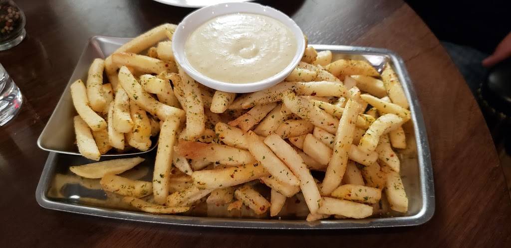 Brothers And Sisters | restaurant | 1770 Euclid St NW, Washington, DC 20009, USA | 2025880525 OR +1 202-588-0525