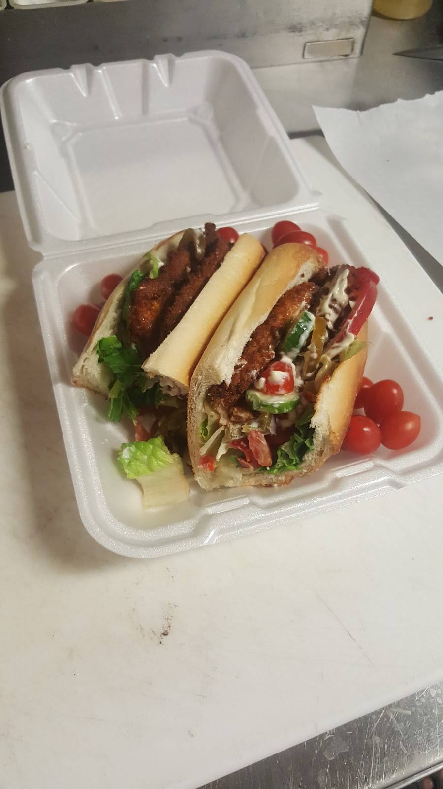 Lombardos Pizza & Pasta | restaurant | 56 Division Ave, Levittown, NY 11756, USA | 5167966661 OR +1 516-796-6661