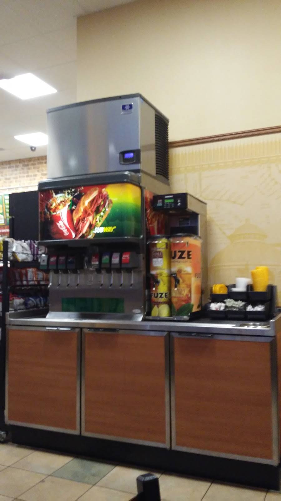 Subway | restaurant | 5427 E Apple Ave, Muskegon, MI 49442, USA | 2317476520 OR +1 231-747-6520