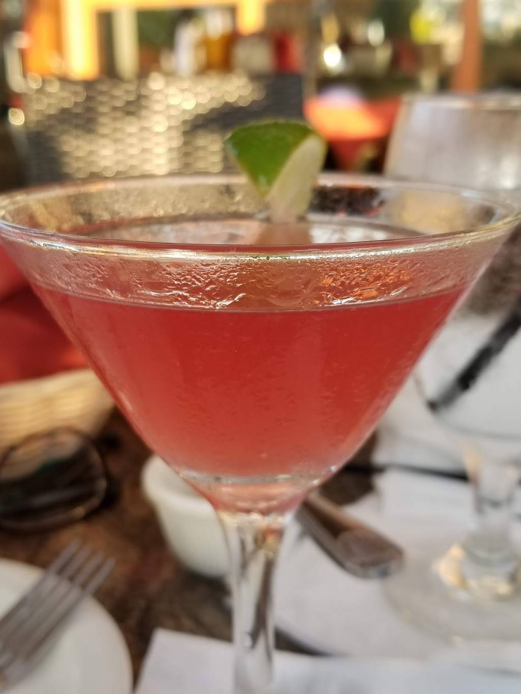 Tommy Vs Urban Kitchen & Bar | restaurant | 2659 Gateway Rd, Carlsbad, CA 92010, USA | 7606021949 OR +1 760-602-1949