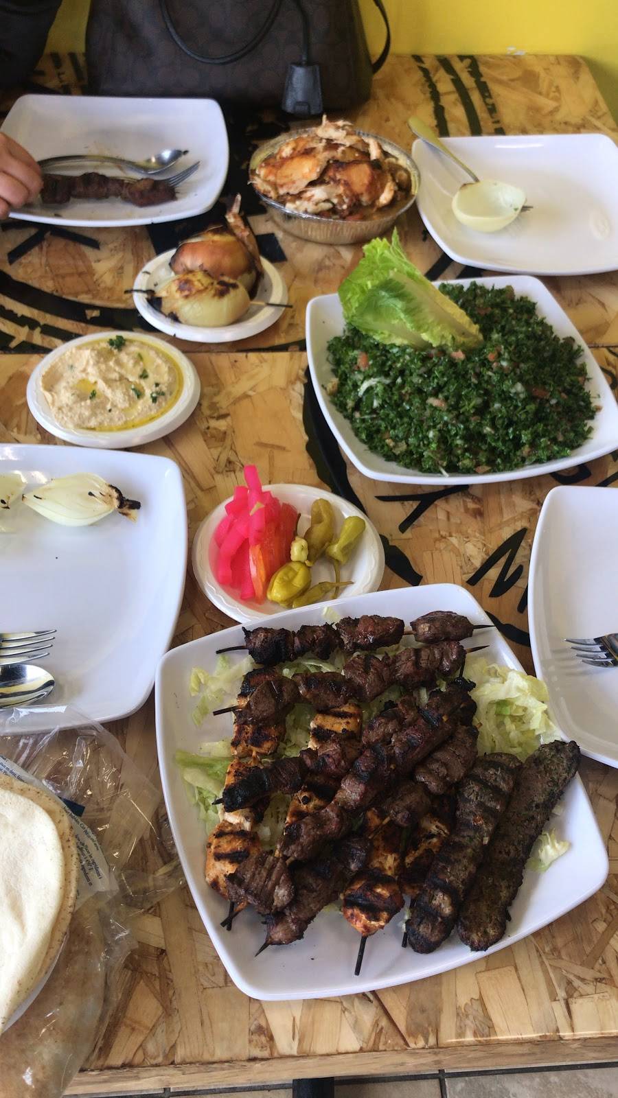 Shawarma Express | restaurant | 2901 Bd St Joseph, Drummondville, QC J2B 7P5, Canada | 8194791447 OR +1 819-479-1447