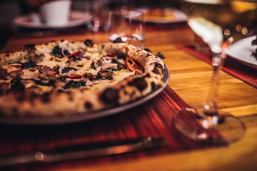 Wolfgang Puck | restaurant | MGM Grand, 3799 S Las Vegas Blvd, Las Vegas, NV 89109, USA | 8778800880 OR +1 877-880-0880