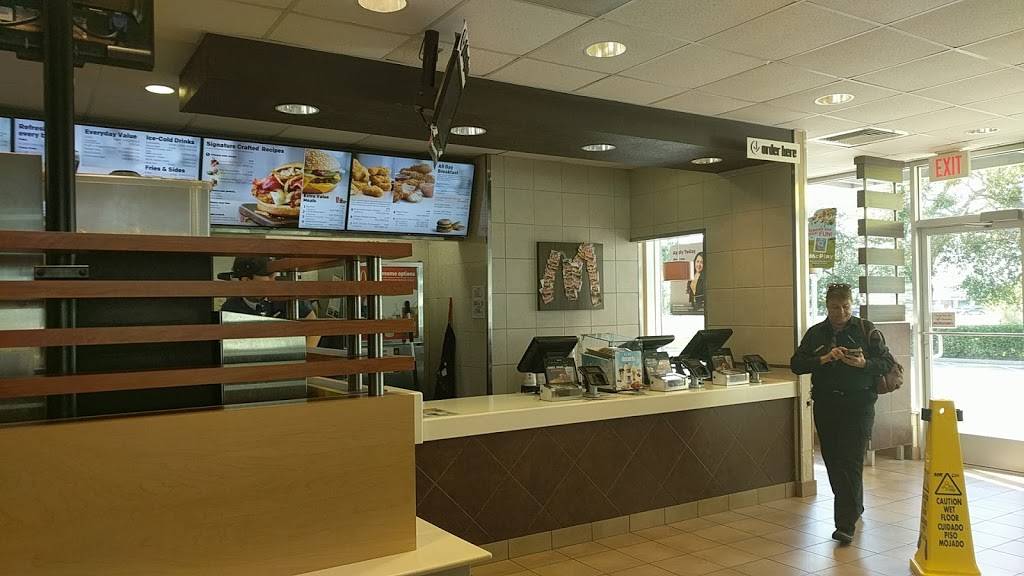 McDonalds | cafe | 900 W FL-434, Longwood, FL 32750, USA | 4072610195 OR +1 407-261-0195