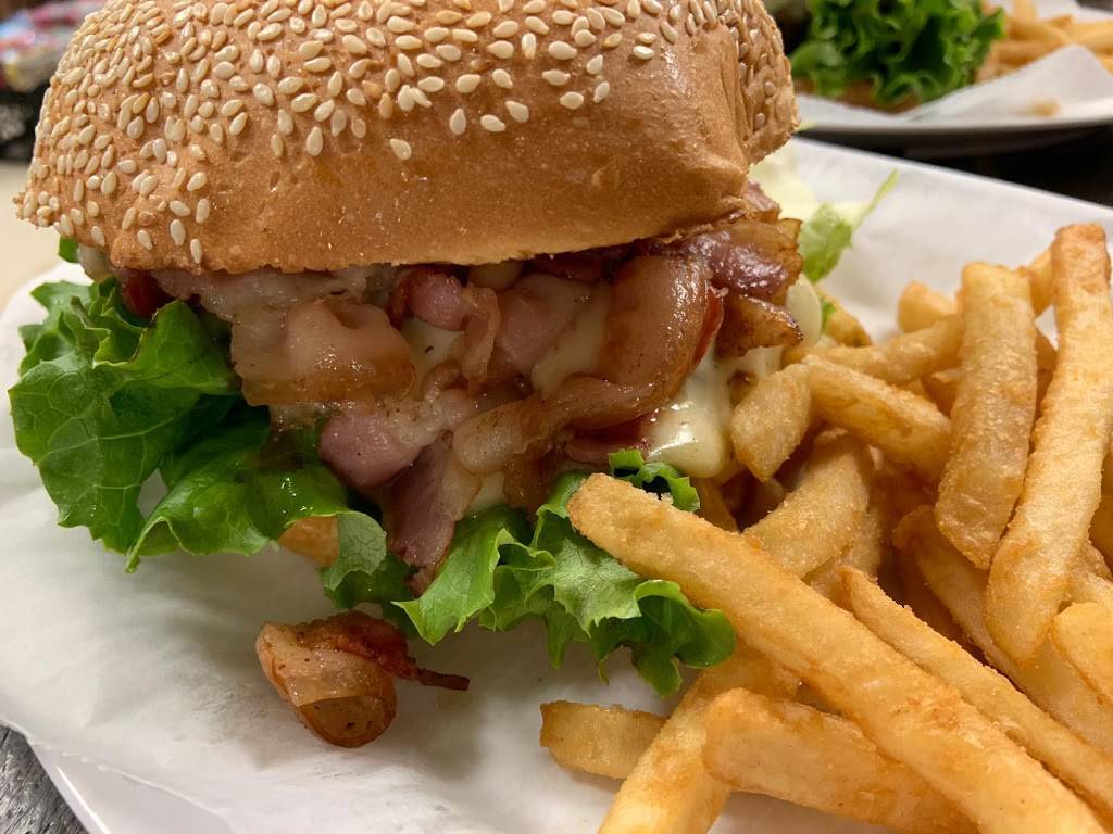 Brasileirinho Bakery & Restaurant | restaurant | 581 Boston Post Rd E, Marlborough, MA 01752, USA | 5086247524 OR +1 508-624-7524