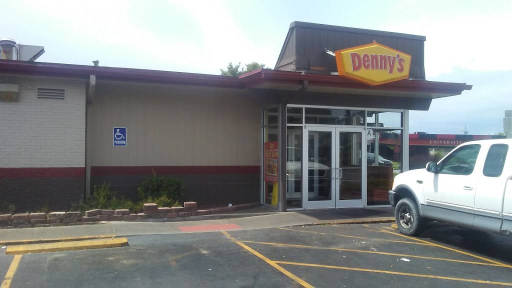 Dennys | restaurant | 434 Eastern Pkwy, Louisville, KY 40217, USA | 5026362538 OR +1 502-636-2538