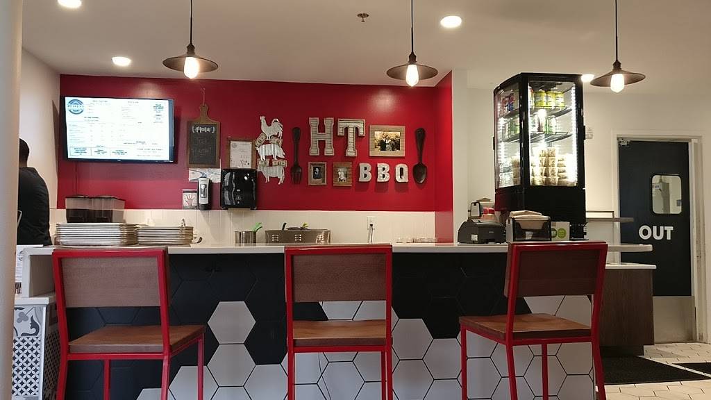 Heavens Table BBQ | restaurant | 2238 N Farwell Ave, Milwaukee, WI 53202, USA | 4147327109 OR +1 414-732-7109