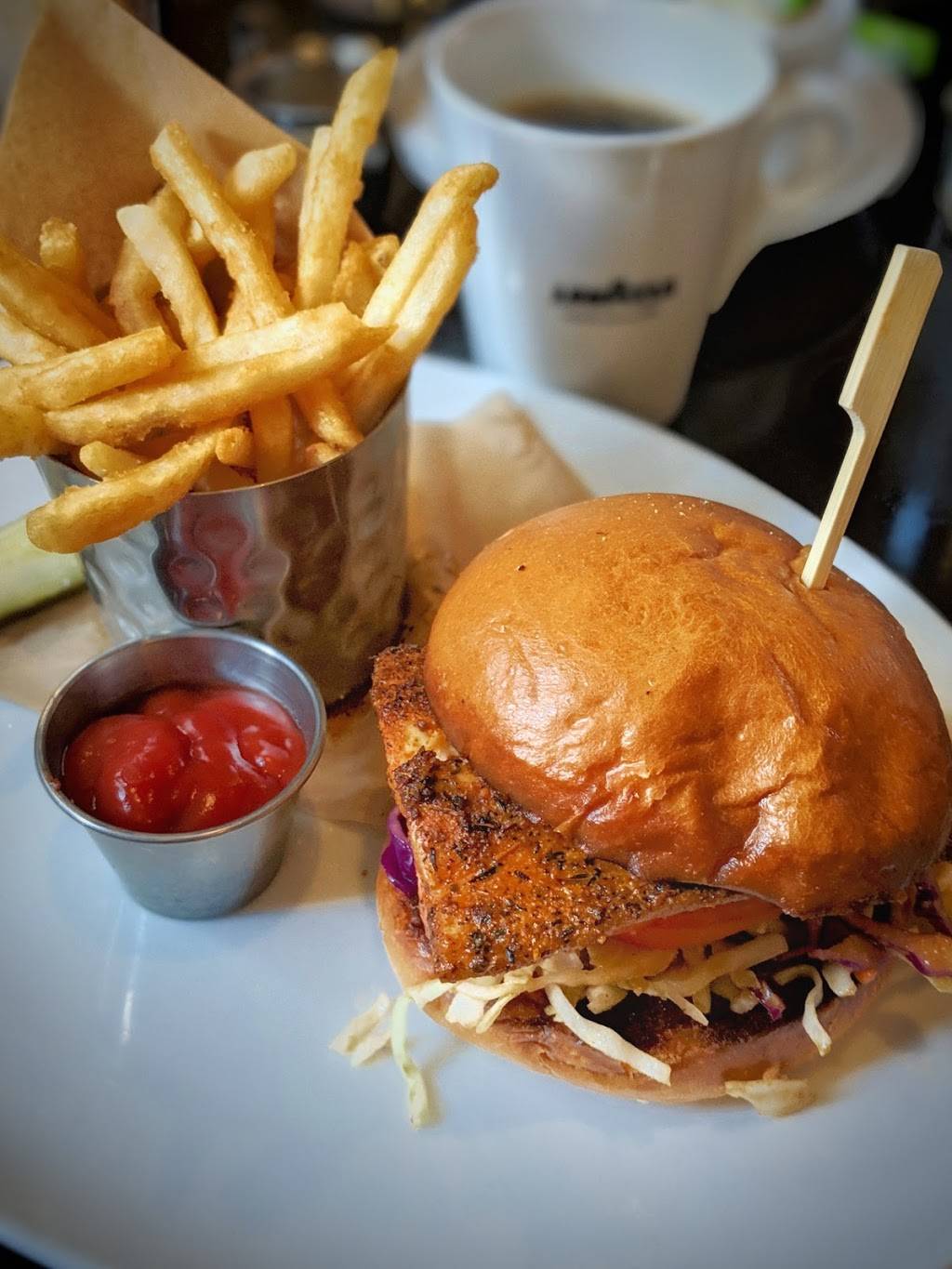 TWENTY6 | restaurant | 49499 Eisenhower Dr, La Quinta, CA 92253, USA | 7605645700 OR +1 760-564-5700