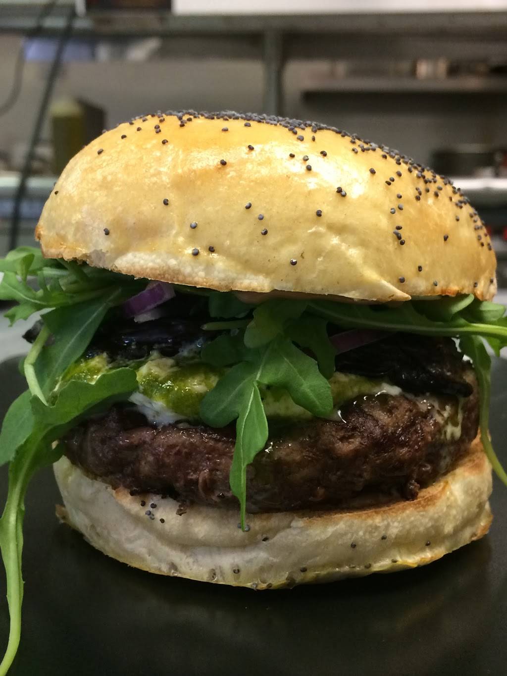 Cafe Longet | restaurant | 239 Miami Ave W, Venice, FL 34285, USA | 9412442643 OR +1 941-244-2643