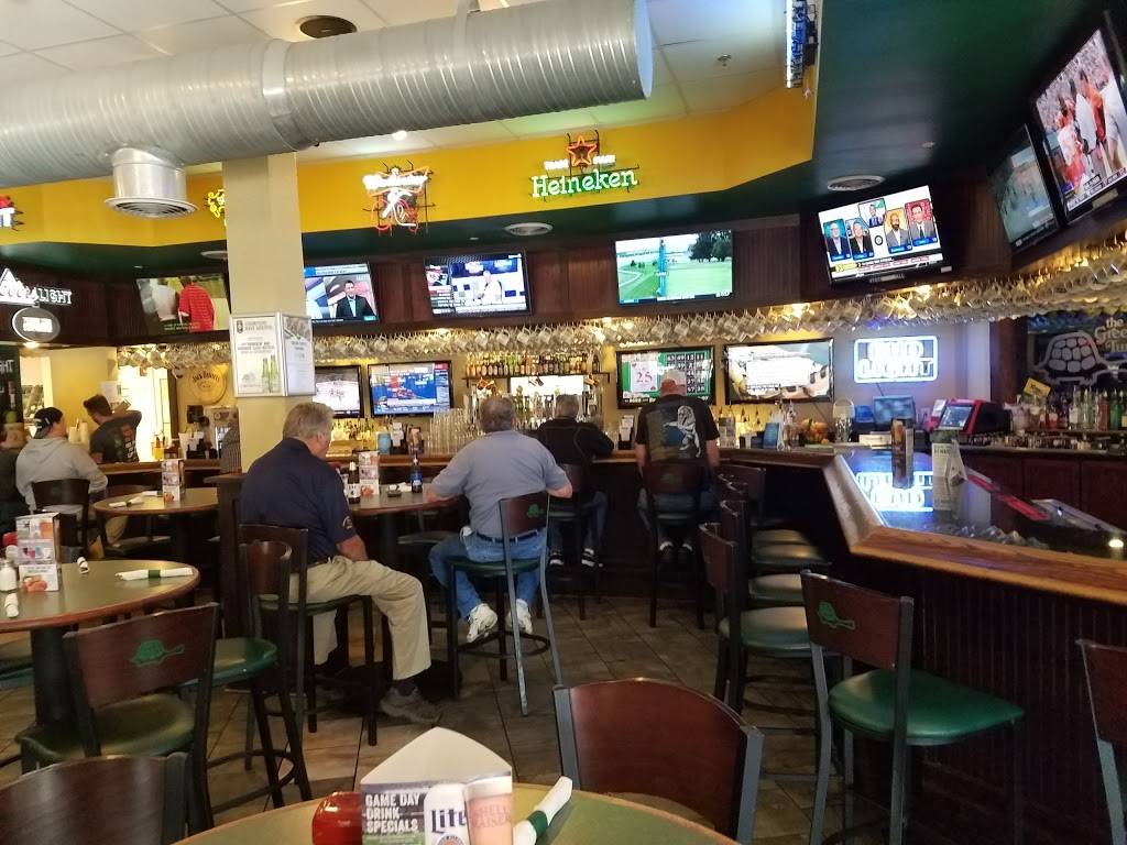 The Greene Turtle Sports Bar & Grille | restaurant | 18101 Town Center Dr, Olney, MD 20832, USA | 3015700343 OR +1 301-570-0343