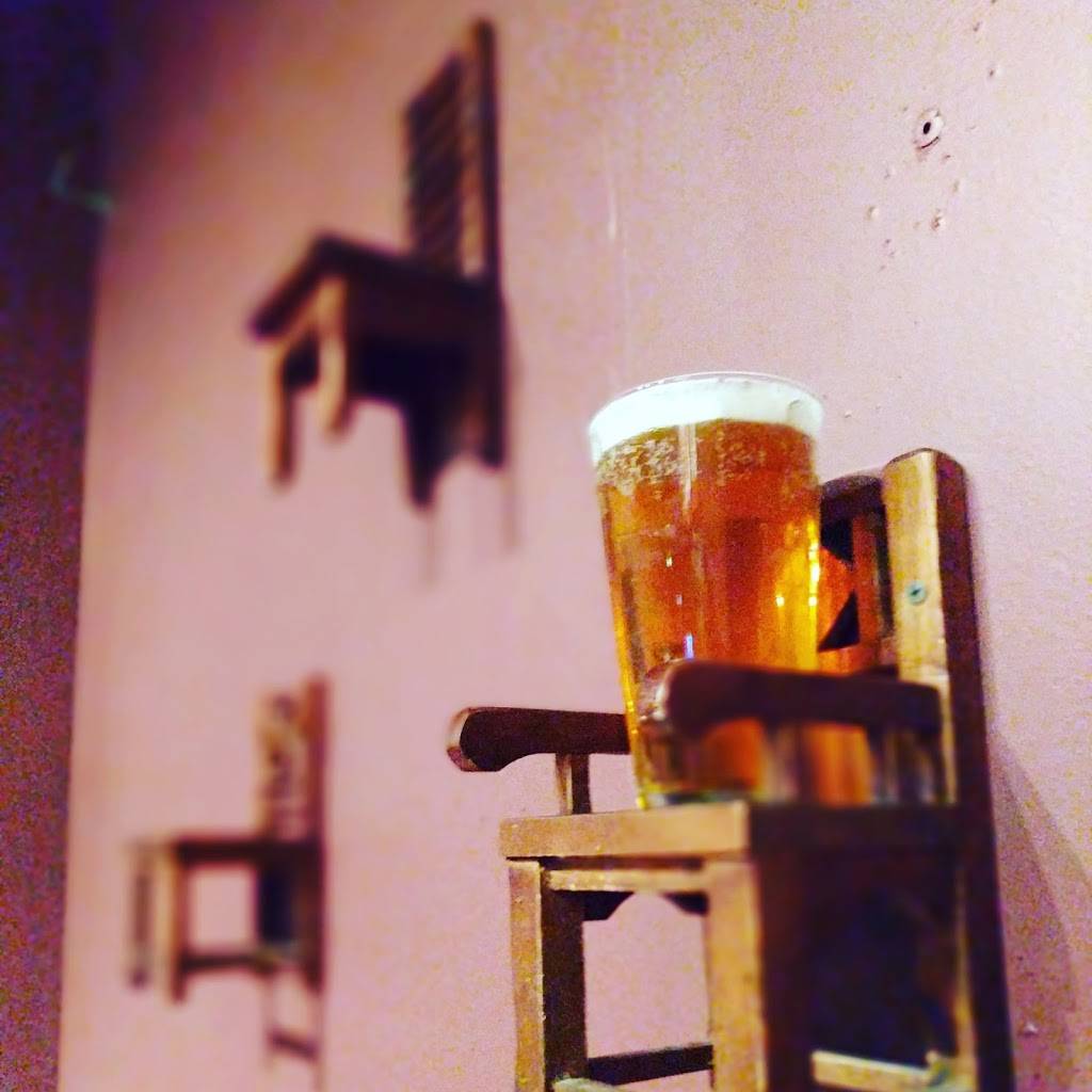 Chairs Upstairs Bar and Restaurant | restaurant | 2783 Main St, East Point, GA 30344, USA | 4047680007 OR +1 404-768-0007