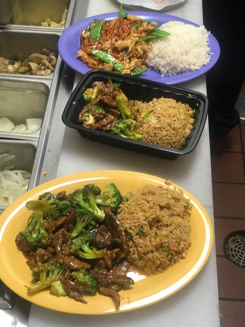 Wok Inn Asian Cafe | restaurant | 5835 Culebra Rd #107, San Antonio, TX 78228, USA | 2109995160 OR +1 210-999-5160