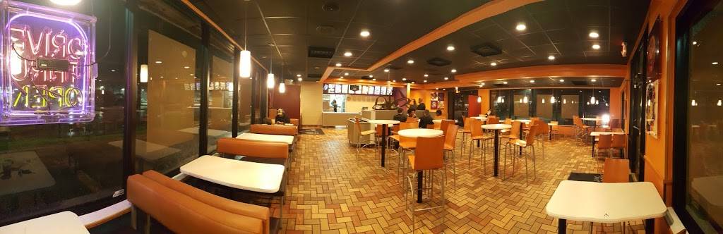 Taco Bell | meal takeaway | 10005 University Blvd, Orlando, FL 32817, USA | 4076792551 OR +1 407-679-2551