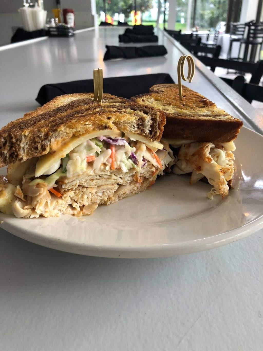 The Red Gill Bistro | restaurant | 4660 Salisbury Rd, Jacksonville, FL 32256, USA | 9046191208 OR +1 904-619-1208