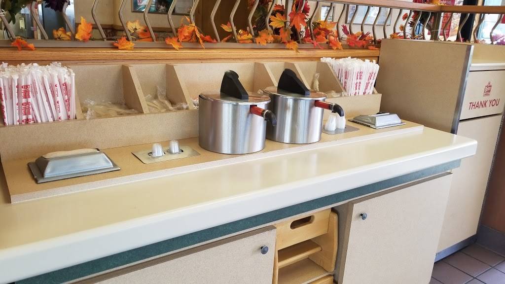 Wendys | restaurant | 1942 U.S. 31 North, Traverse City, MI 49686, USA | 2319389100 OR +1 231-938-9100