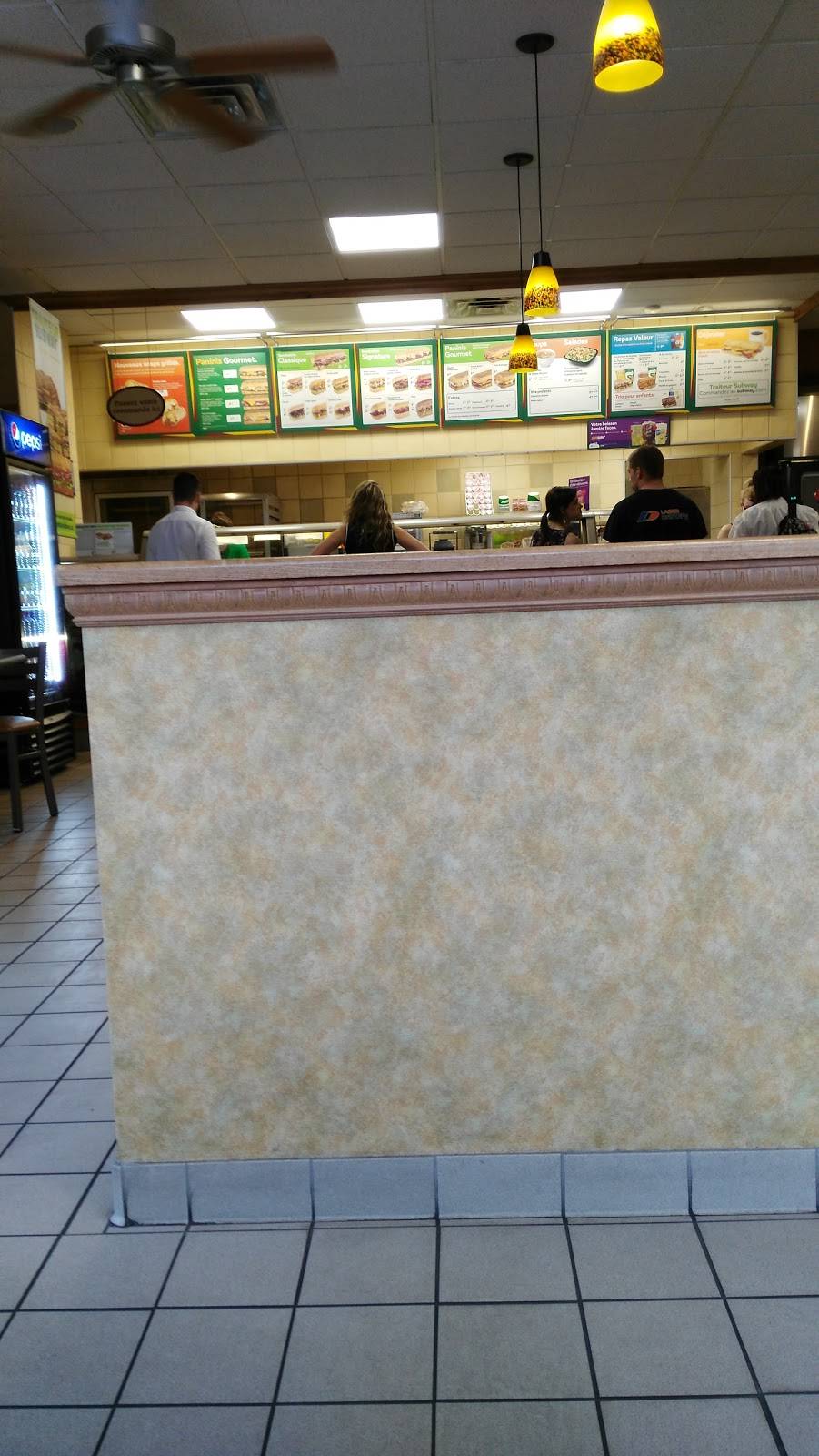 Restaurant SUBWAY | restaurant | 435 Rue Lindsay, Drummondville, QC J2B 1G7, Canada | 8194753658 OR +1 819-475-3658