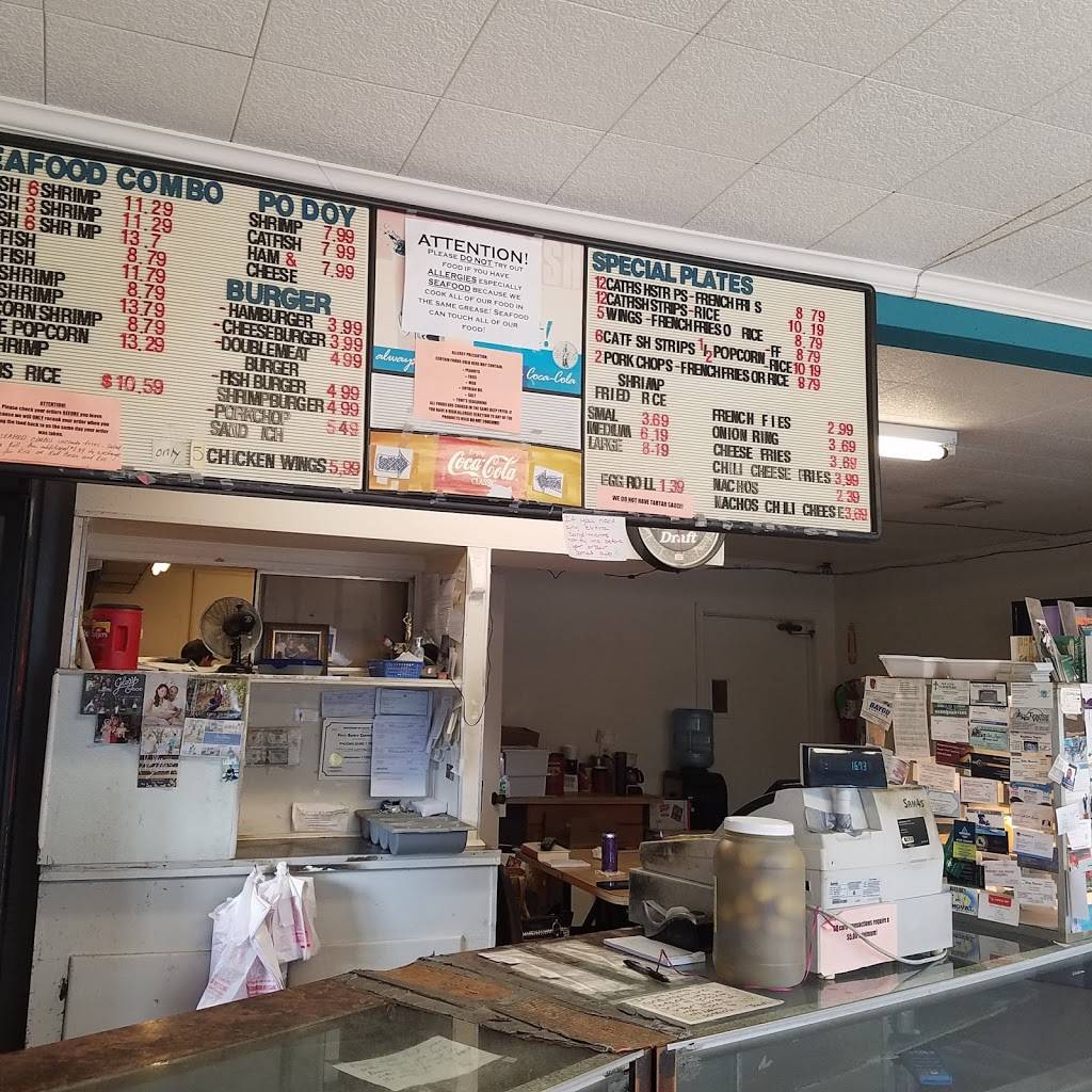 Lynns Seafood | restaurant | 2101 Moeling St, Lake Charles, LA 70601, USA | 3373032280 OR +1 337-303-2280