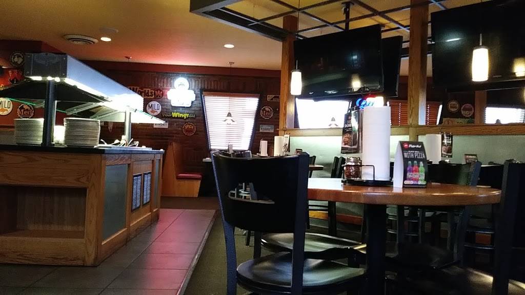 Pizza Hut | restaurant | 35050 Euclid Ave, Willoughby, OH 44094, USA | 4409466444 OR +1 440-946-6444