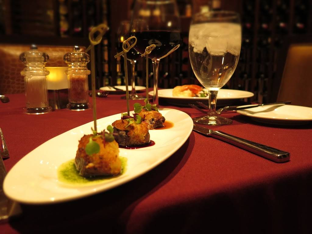 The Reserve | restaurant | N Des Plaines St, Joliet, IL 60432, USA | 8157402624 OR +1 815-740-2624