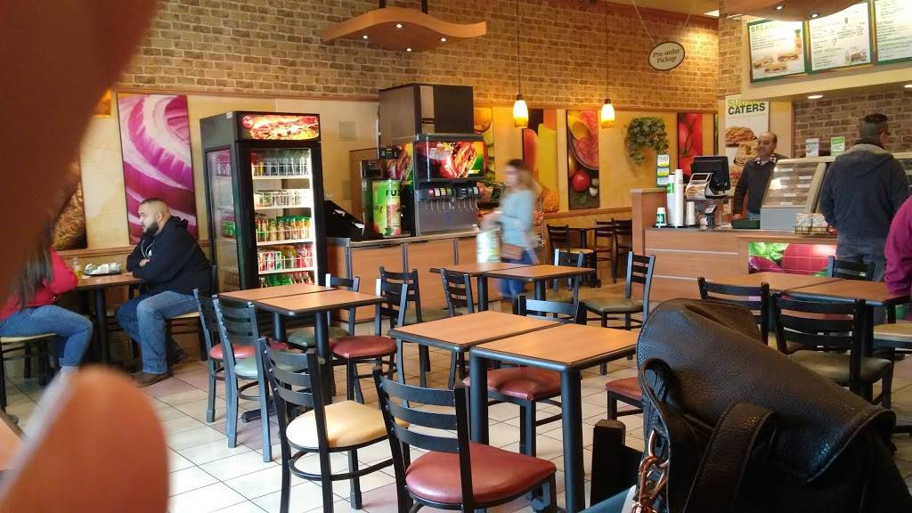 Subway | restaurant | 4952 E Kings Canyon Rd, Fresno, CA 93727, USA | 5592528741 OR +1 559-252-8741