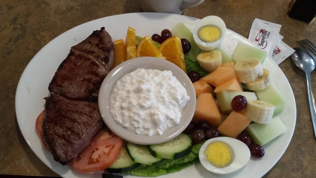 Fountain Park Restaurant | restaurant | 922 N 8th St, Sheboygan, WI 53081, USA | 9204523009 OR +1 920-452-3009