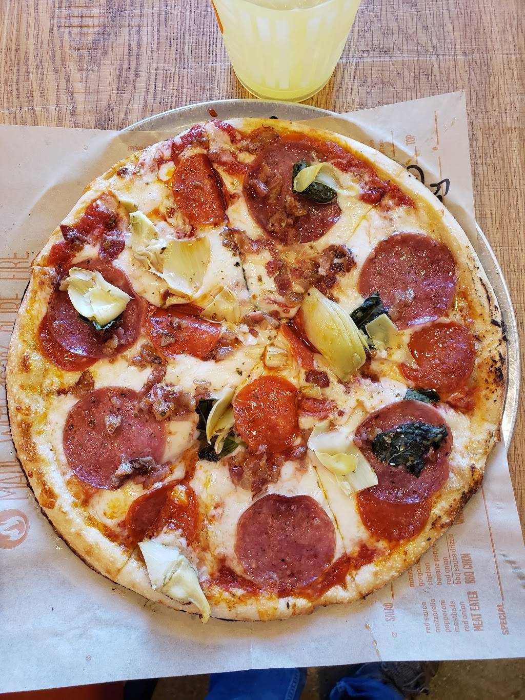 Blaze Pizza | restaurant | 2031 N Squirrel Rd, Auburn Hills, MI 48326, USA | 2482373377 OR +1 248-237-3377