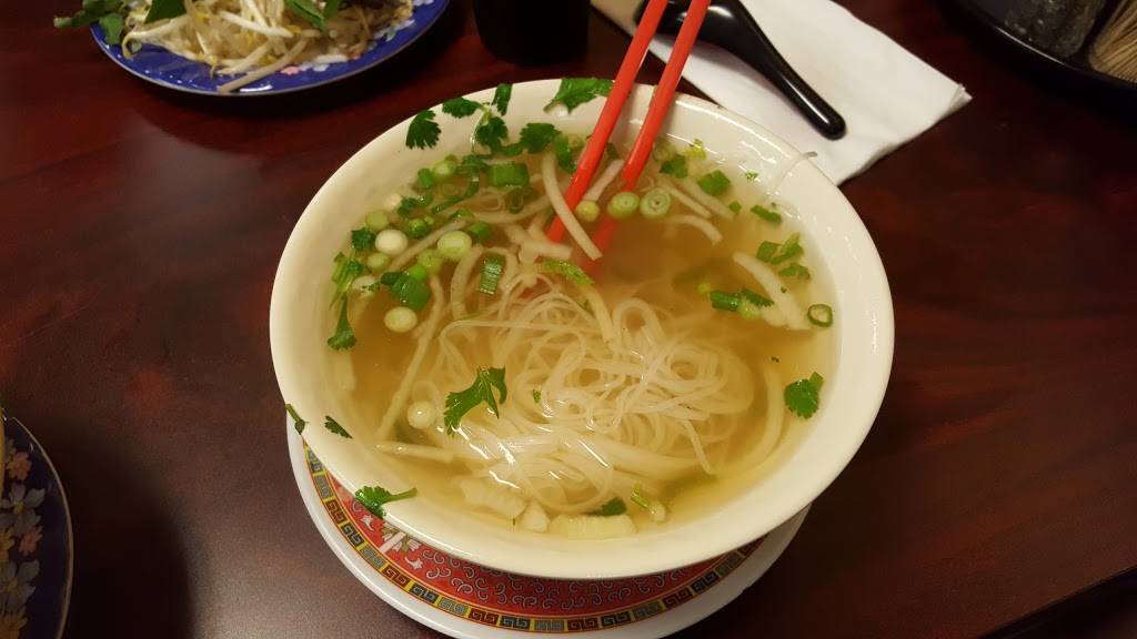 Pho Bowl | restaurant | 6406 Landsdowne Centre Dr, Alexandria, VA 22315, USA | 7033399101 OR +1 703-339-9101